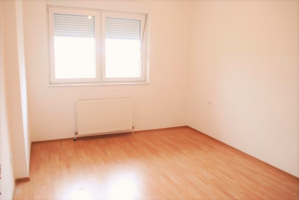 Image Alternative text