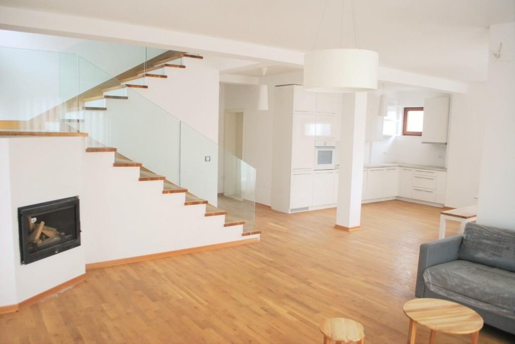 Image Alternative text