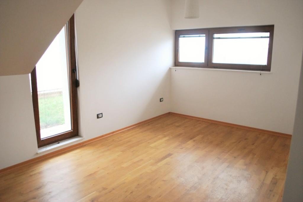 Image Alternative text