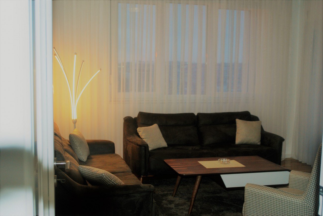 Image Alternative text