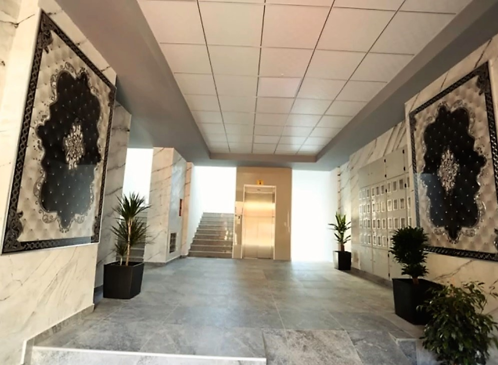 Image Alternative text