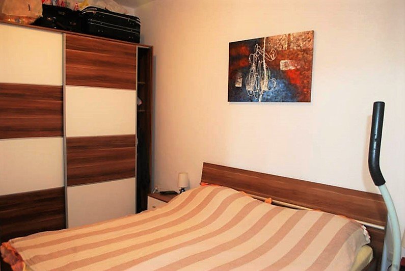 Image Alternative text