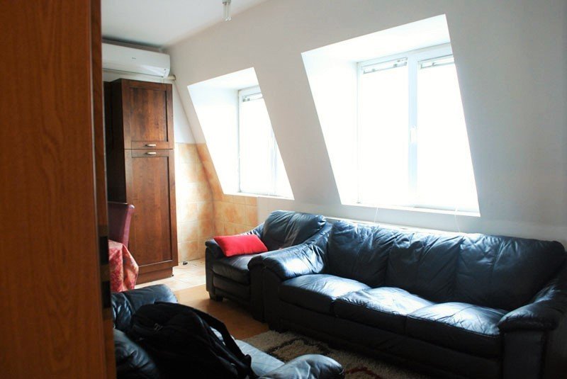 Image Alternative text