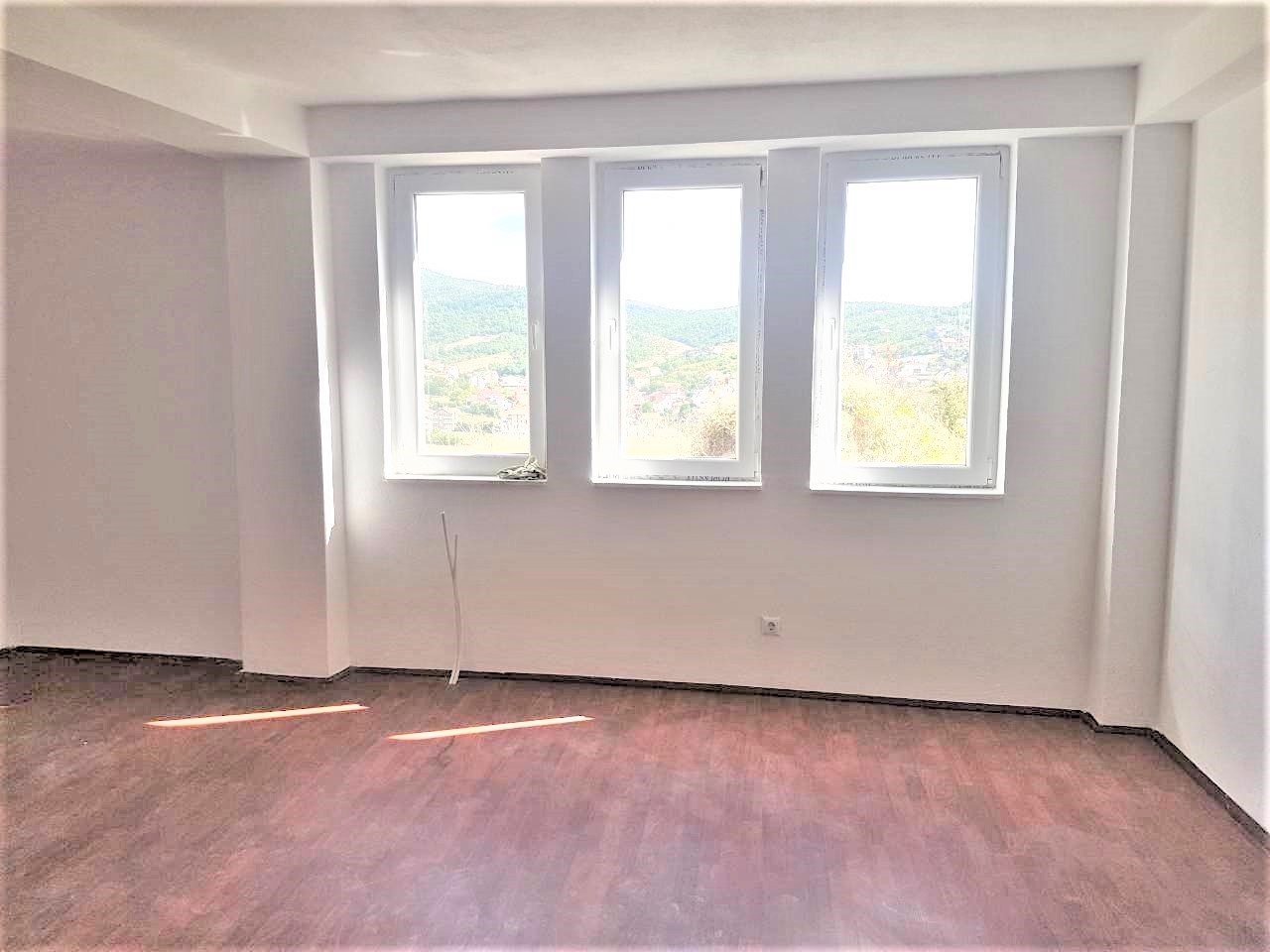 Image Alternative text